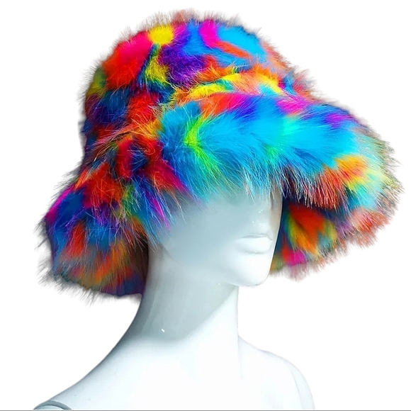 Flygirlclozet Accessories - ☆SOLD: Winter Faux Fur Blue Multi Color Bucket Hat☆